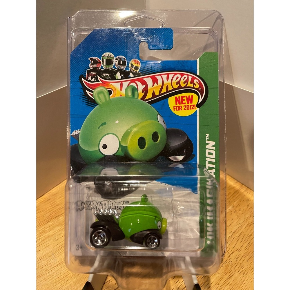 Hot Wheels Angry Birds Minion Green Pig HW Imagination 2012 Diecast Car V5312